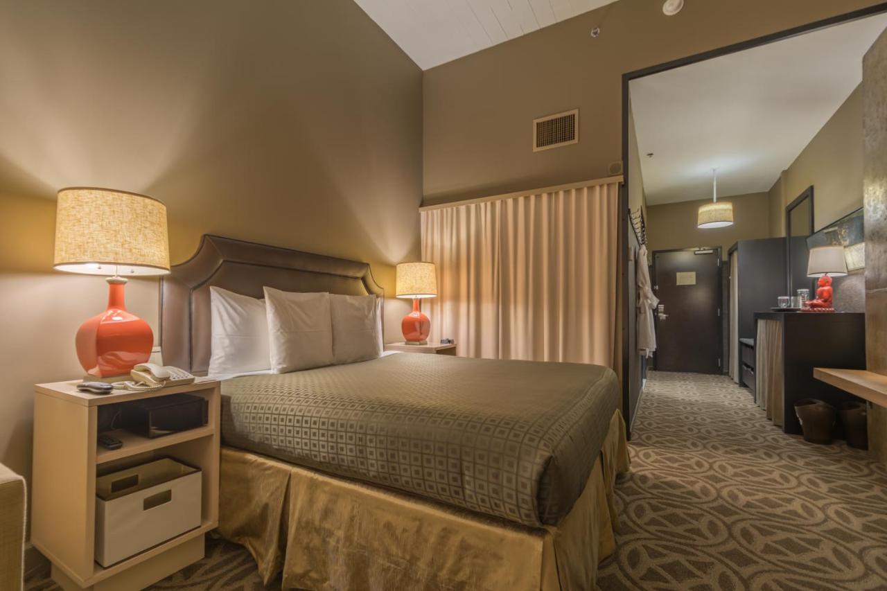King Room with Spa Bath at Proximity Hotel