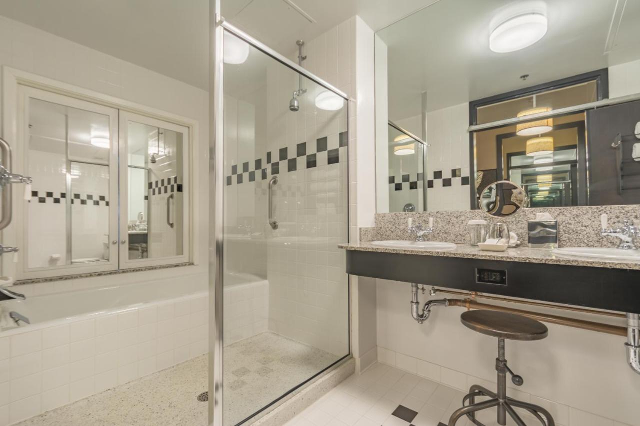King Room with Spa Bath at Proximity Hotel