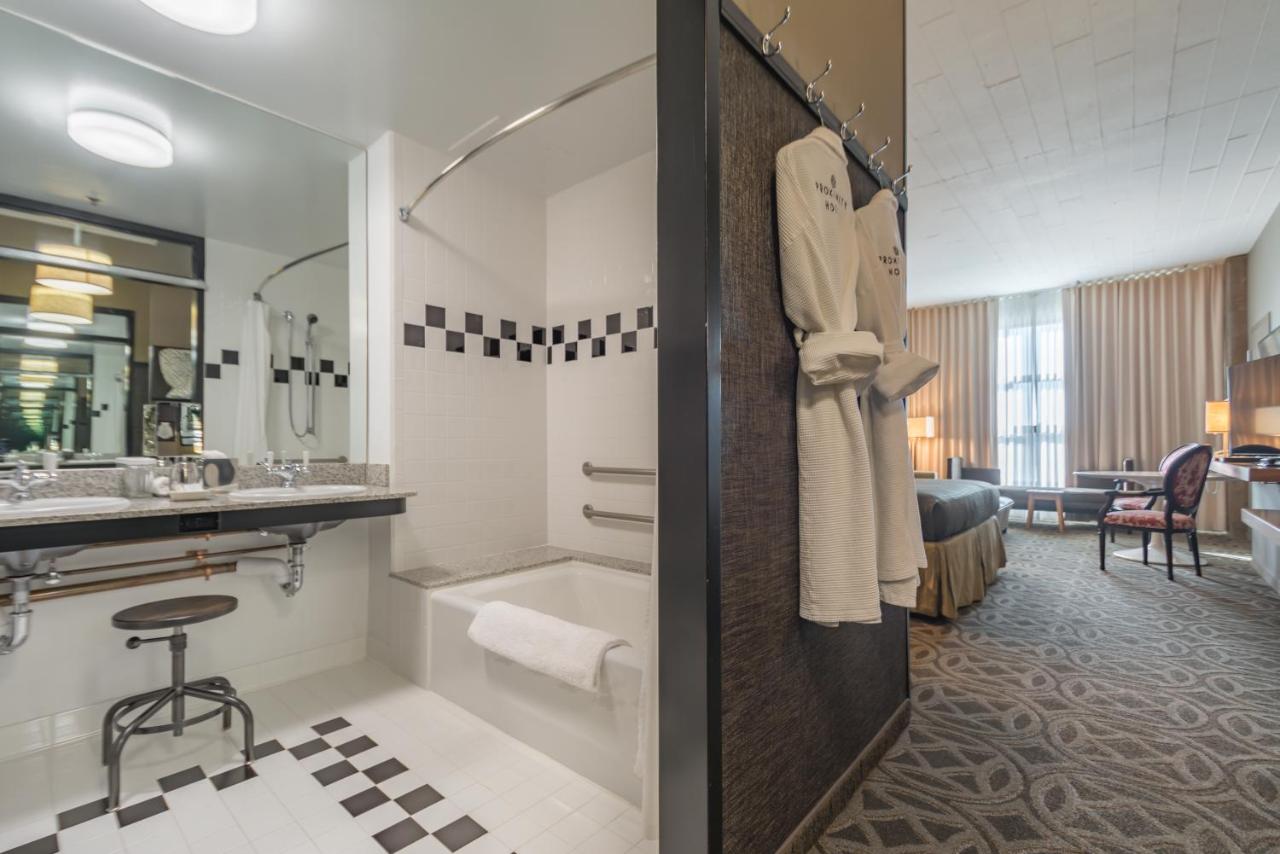 King Room - Disability Access at Proximity Hotel