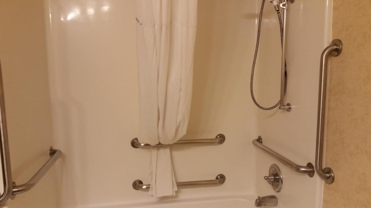 King Room - Disability Access/Non-Smoking at Days Inn & Suites by Wyndham Vancouver