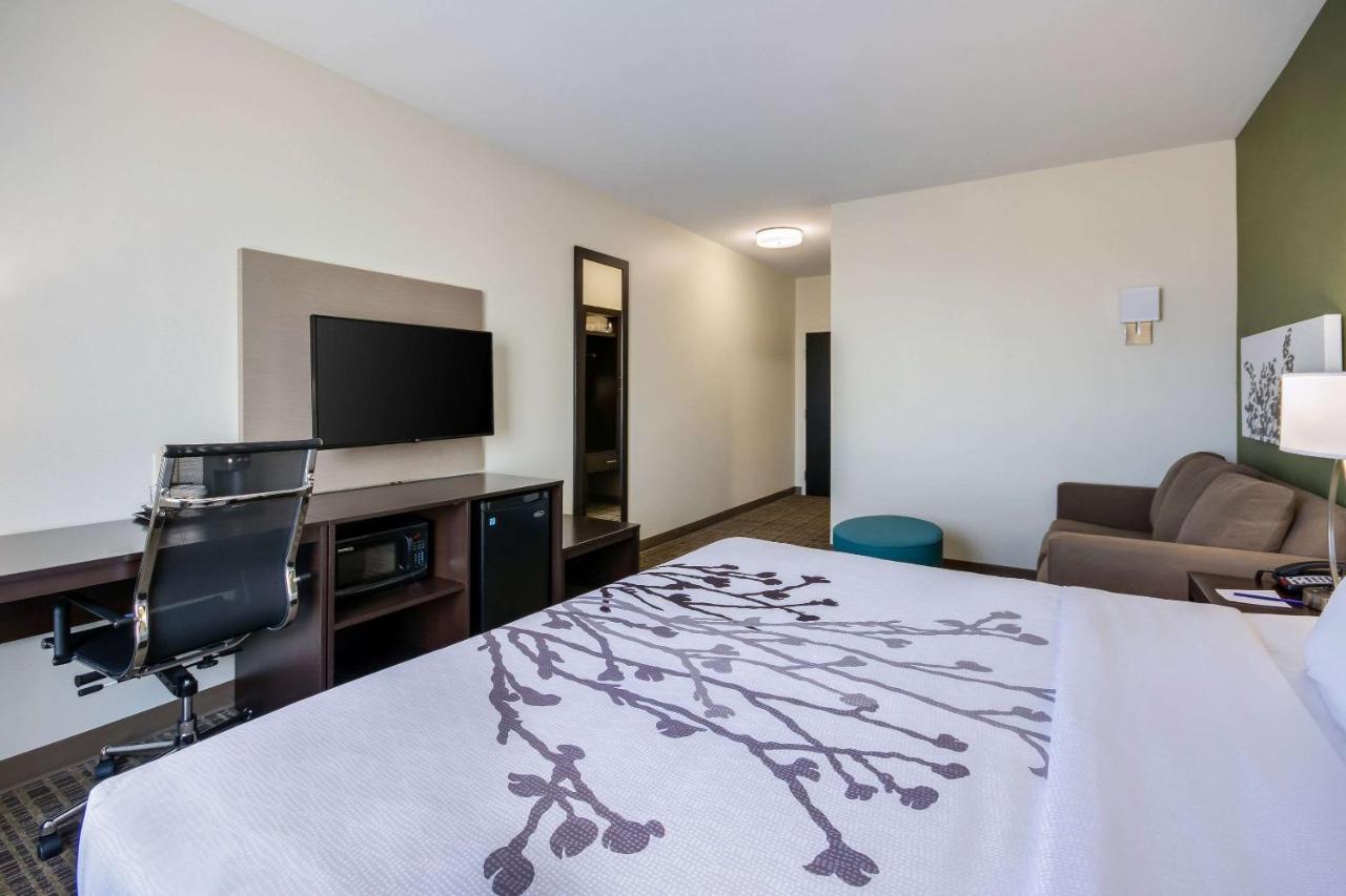 Deluxe King Suite - Non-Smoking at Sleep Inn & Suites Yukon Oklahoma City