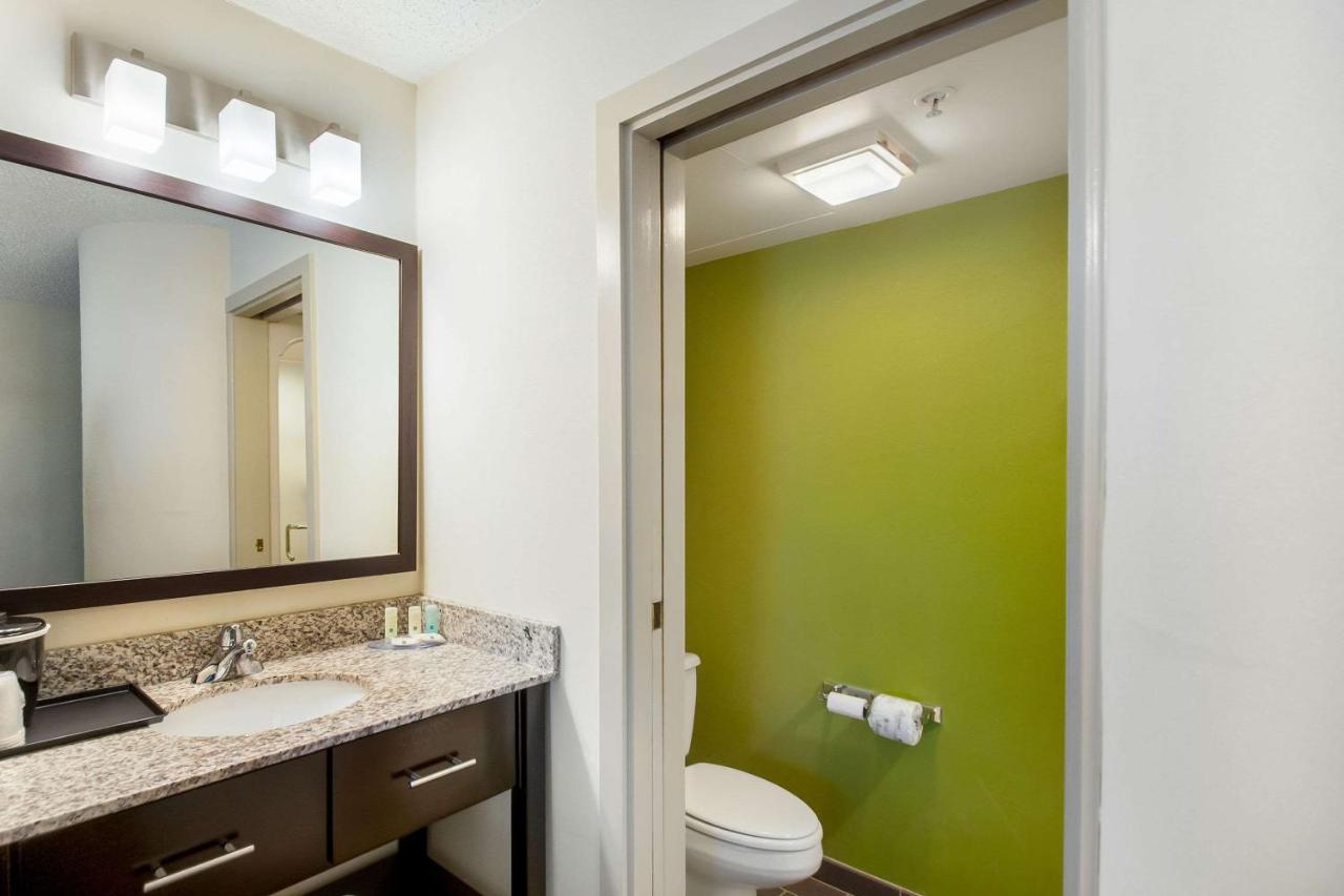 Double Room with Two Double Beds - Non-Smoking at Quality Inn Grasonville near Kent Island