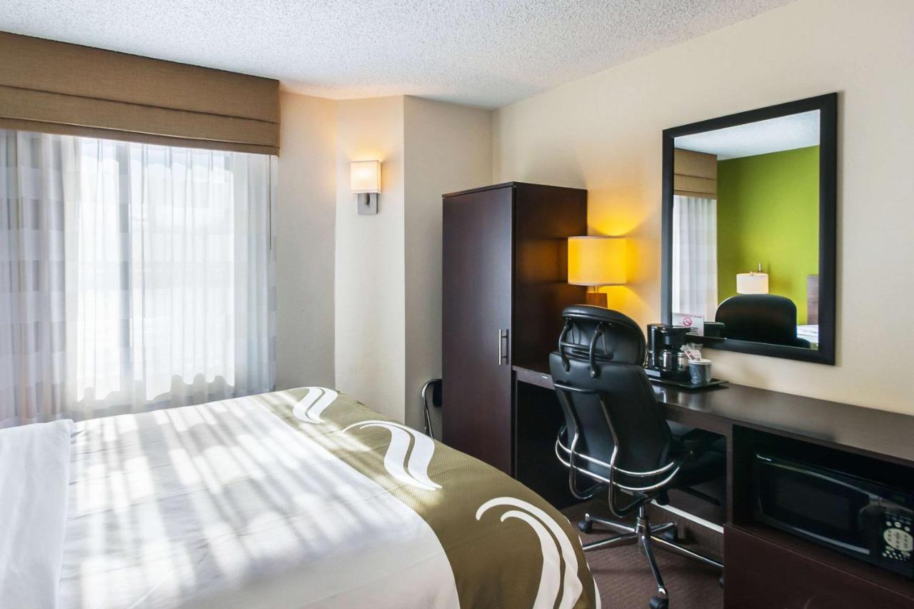 Queen Room - Non-Smoking at Quality Inn Grasonville near Kent Island