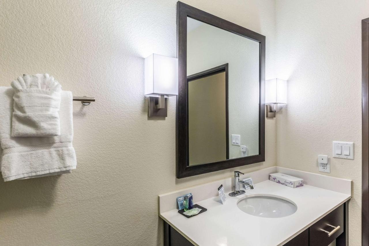 King Room - Non-Smoking at Sleep Inn & Suites Fort Worth - Fossil Creek