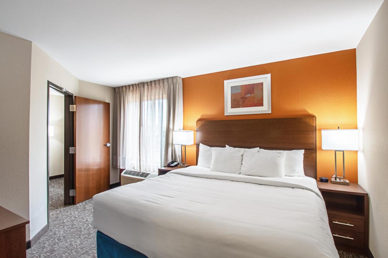 Deluxe King Suite - Non-Smoking at MainStay Suites Madison - Monona