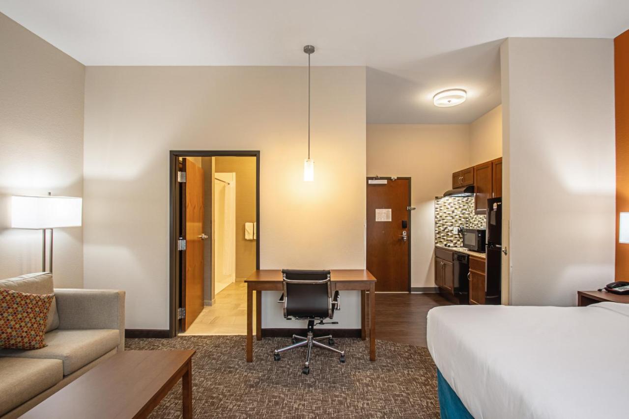 King Suite - Accessible/Non-Smoking at MainStay Suites Madison - Monona