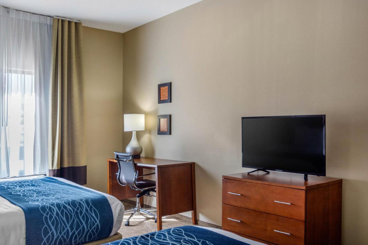 Queen Room with Two Queen Beds - Non-Smoking at Comfort Inn South Chesterfield - Colonial Heights