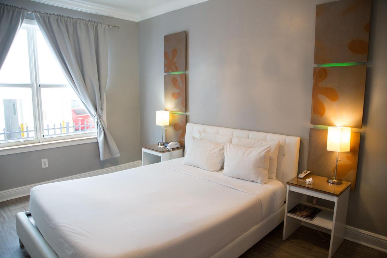 Premium Deluxe Studio at Odyssey of South Beach Apart Hotel
