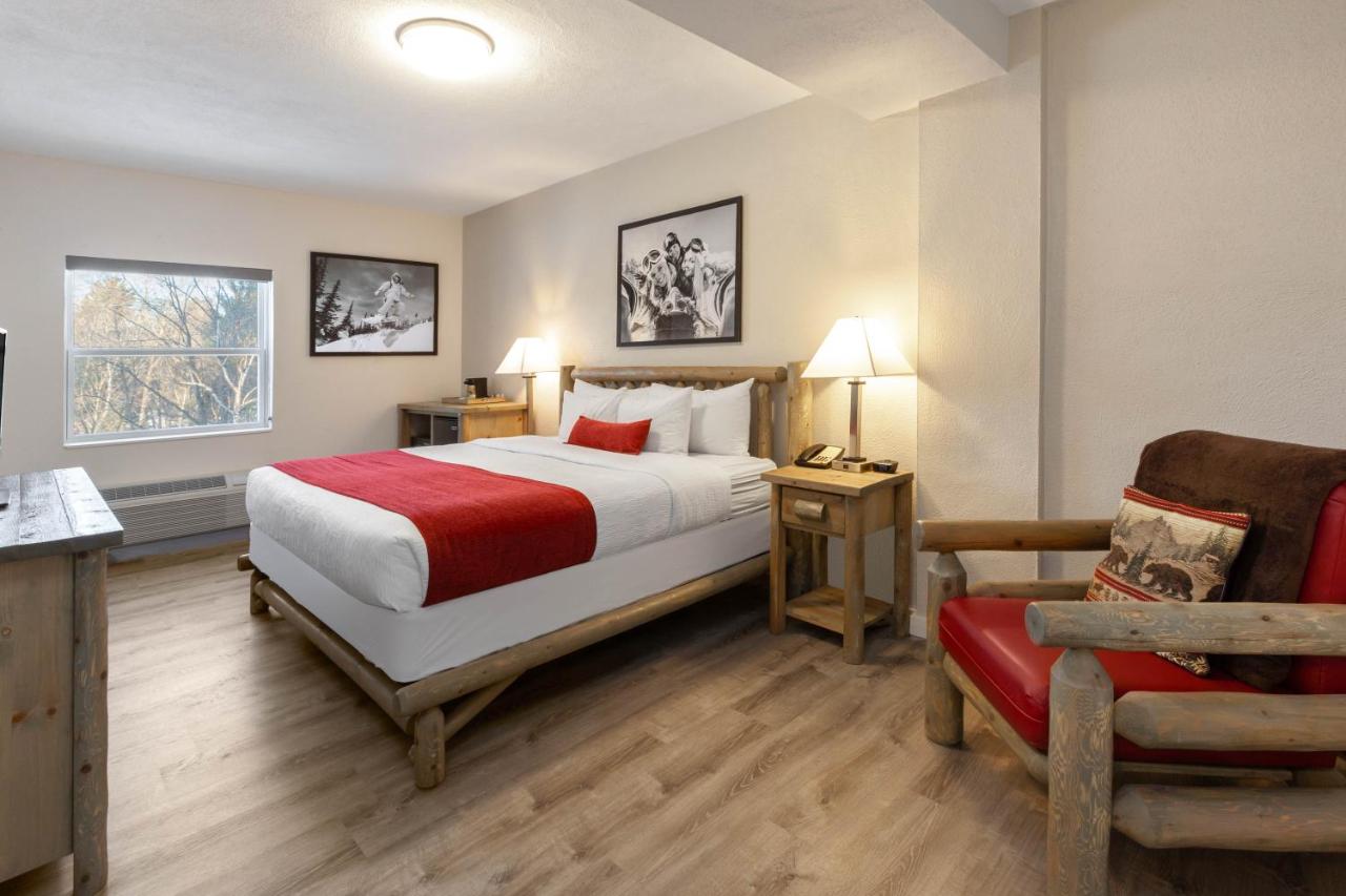 King Room - Non-Smoking at Pine Mountain Ski & Golf Resort