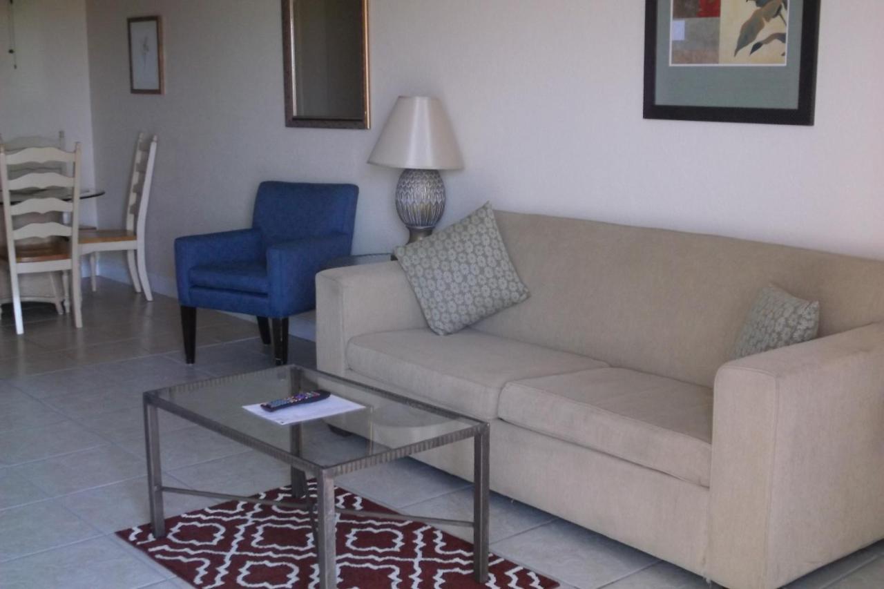 King Studio - Non-Smoking at Lakeshore Resort and Marina