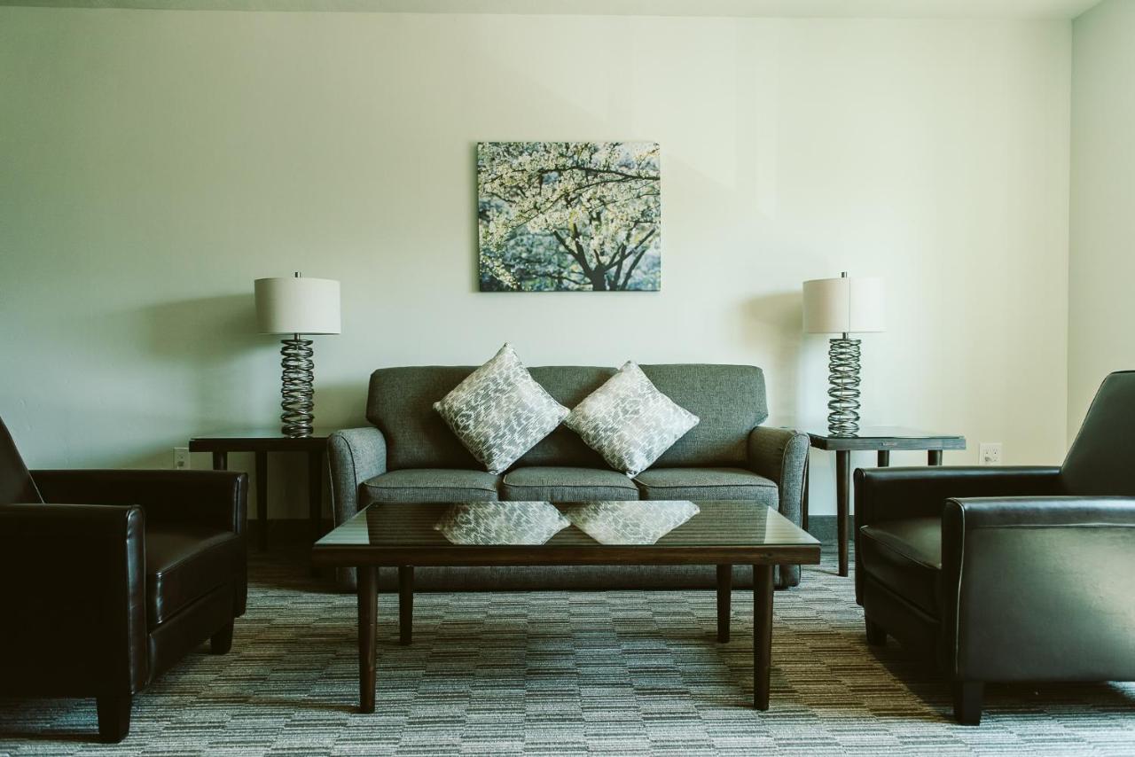 Executive King Suite at Silver Creek Hotel
