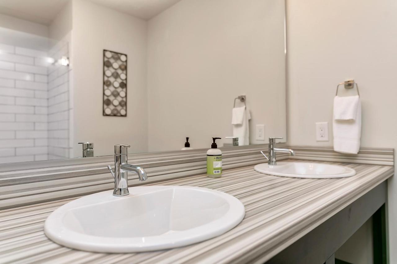 Executive King Suite at Silver Creek Hotel