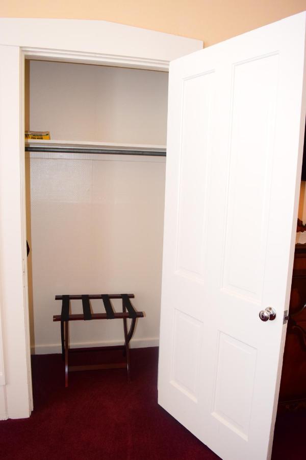 Standard Double Room at Grand Imperial Hotel