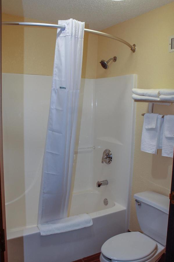 Queen Room with Two Queen Beds - Non-Smoking at Days Inn by Wyndham Batavia Ohio