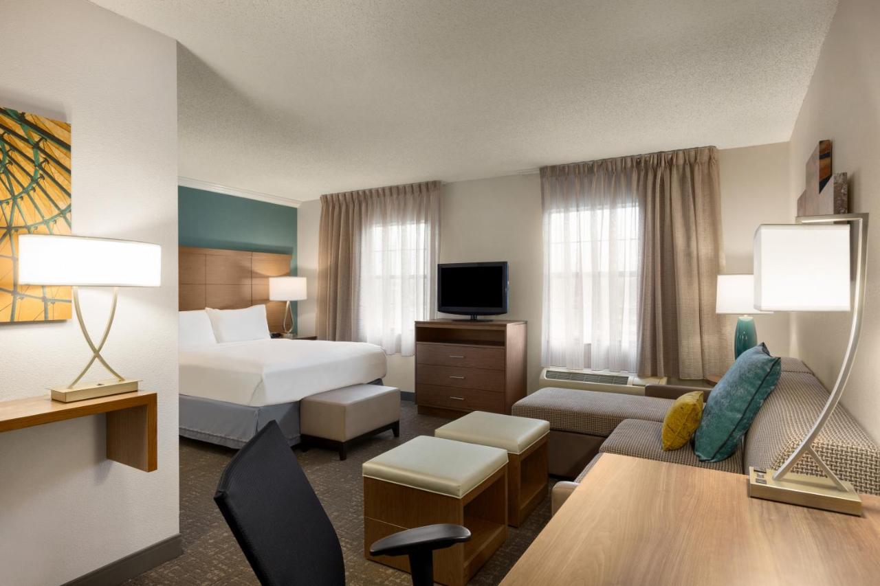 Queen Room - Disability Access/Hearing Accessable at Staybridge Suites Tampa East - Brandon by IHG