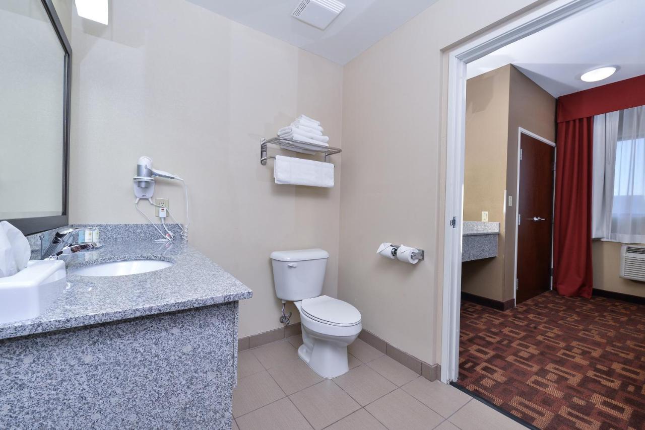 Deluxe King Room with Sofa Bed - Non Smoking at Comfort Inn & Suites Page at Lake Powell