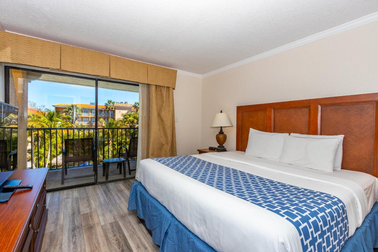 King Suite at Coconut Cove All-Suite Hotel