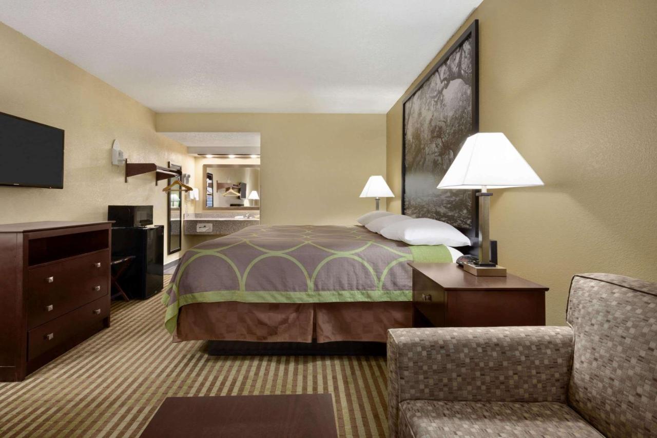King Room - Non-Smoking at Super 8 by Wyndham Ruston