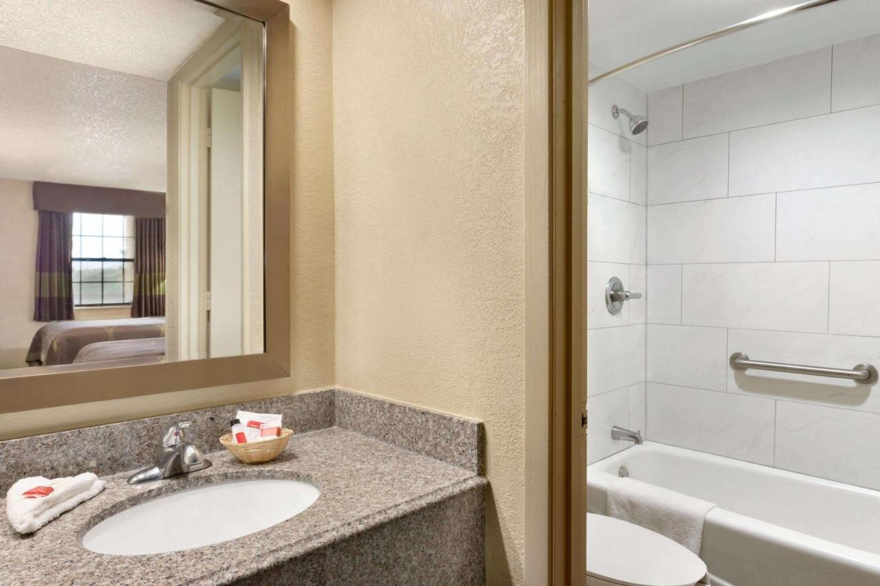 Double Room with Two Double Beds - Non-Smoking at Super 8 by Wyndham Ruston