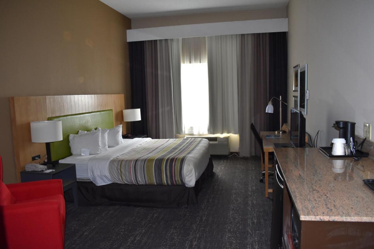 King Room - Hearing Accessible/Non-Smoking at Country Inn & Suites by Radisson, Hagerstown, MD
