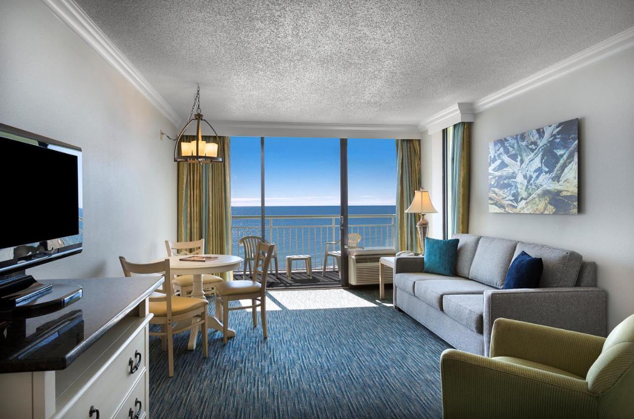 Premium Oceanfront One Bedroom Queen Suite-2 Queen Bed with 1 Double Wall Bed at Coral Beach Resort and Suites