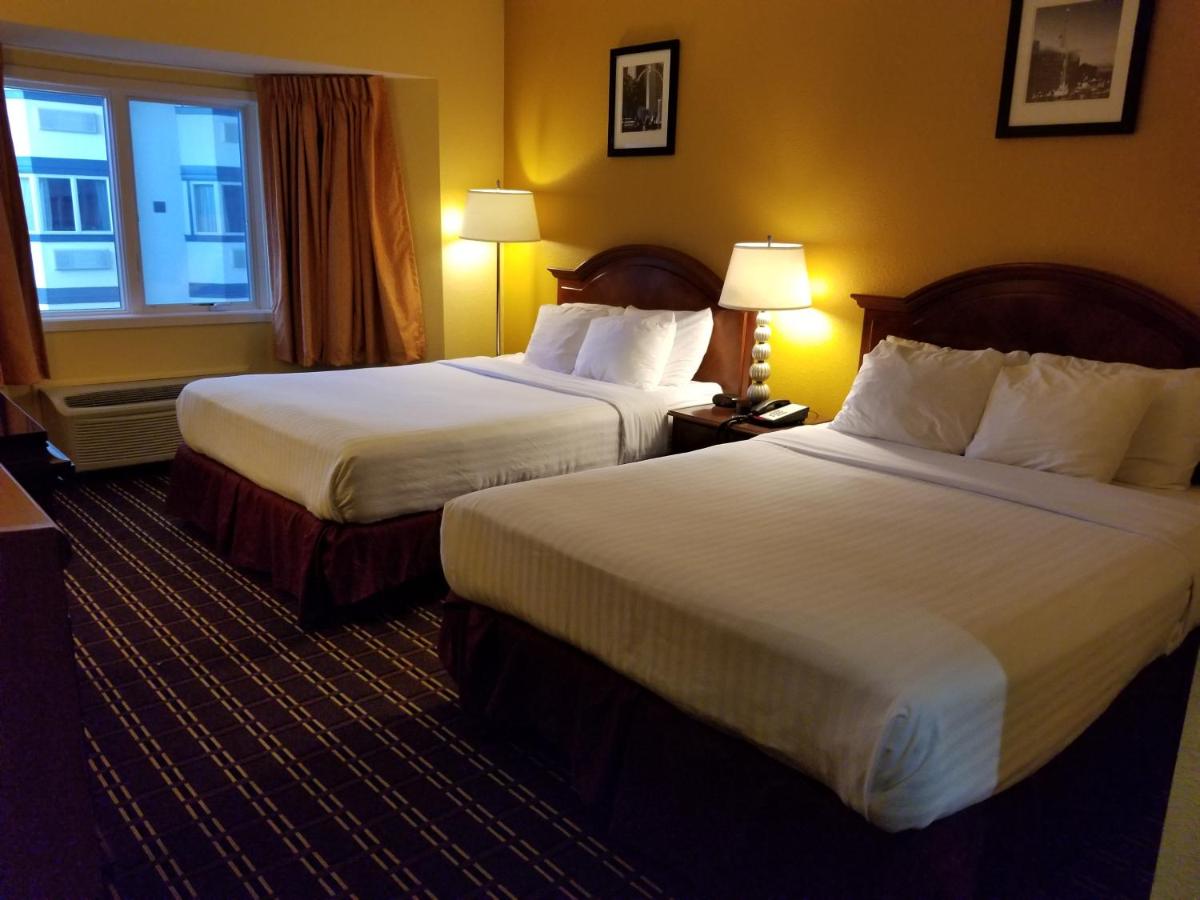 Deluxe Double or Twin Room at The Comstock Inn and Conference Center
