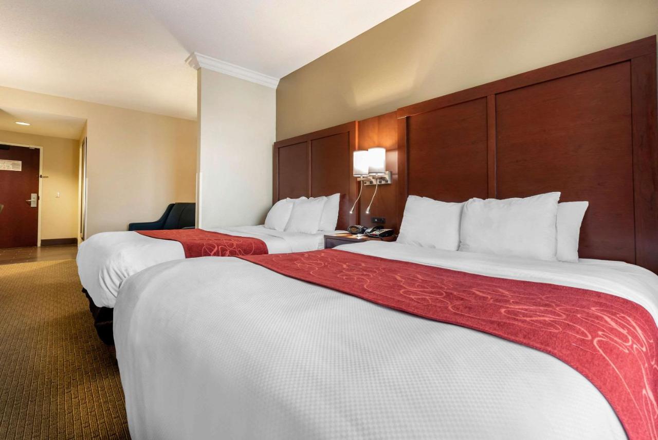 Queen Suite with Two Queen Beds - Non-Smoking at Comfort Suites Cincinnati Airport