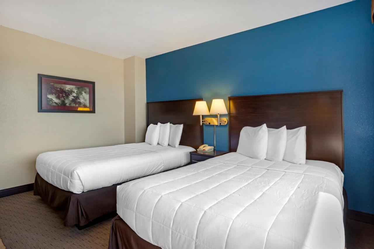 Double Room with Two Double Beds - Non-Smoking at The Capitol Hotel