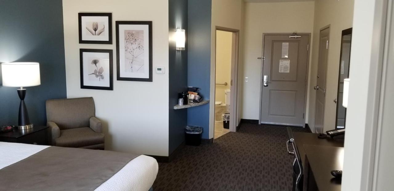 King Room - Mobility Access/Non-Smoking at AmericInn by Wyndham Sioux Falls North