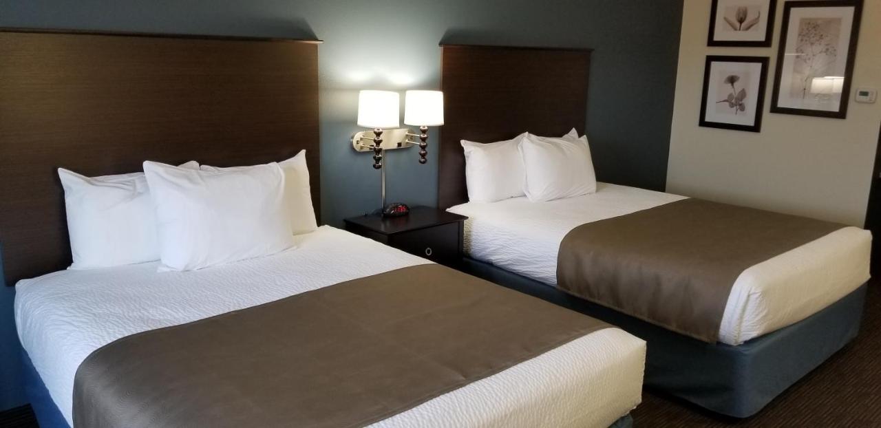 Queen Room with Two Queen Beds- Mobility and Hearing Impaired Access/Non-Smoking at AmericInn by Wyndham Sioux Falls North