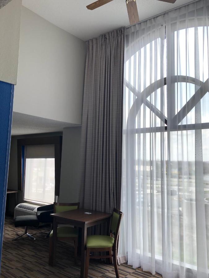 Executive King Room - Non-Smoking at Holiday Inn Express & Suites Quakertown - Allentown Area by IHG