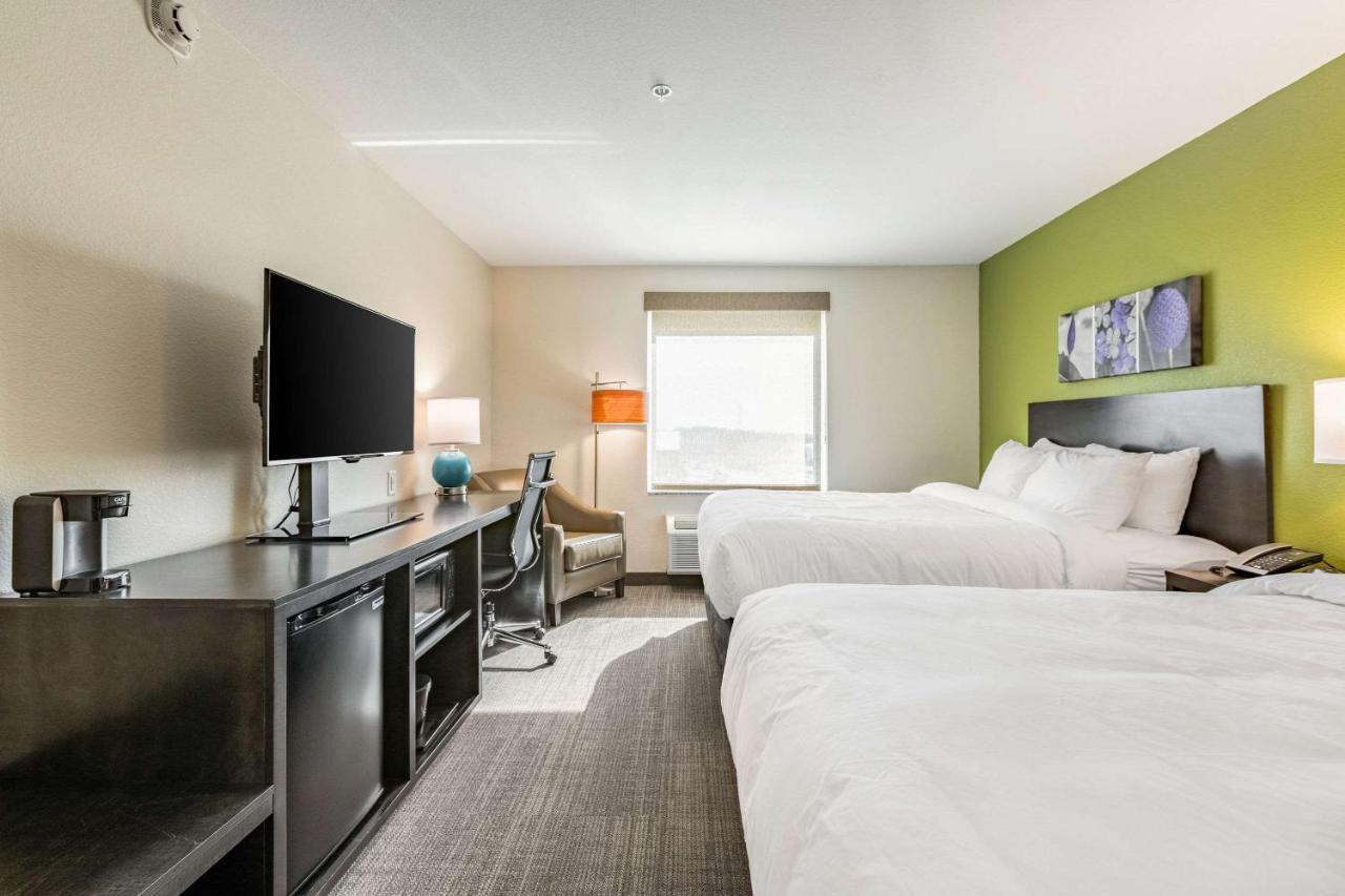 Queen Room with Two Queen Beds - Non-Smoking at Sleep Inn & Suites Mt. Hope near Auction & Event Center