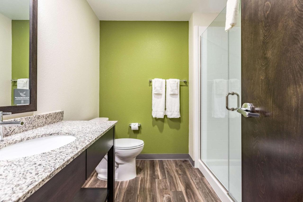 King Suite - Non-Smoking at Sleep Inn & Suites Mt. Hope near Auction & Event Center