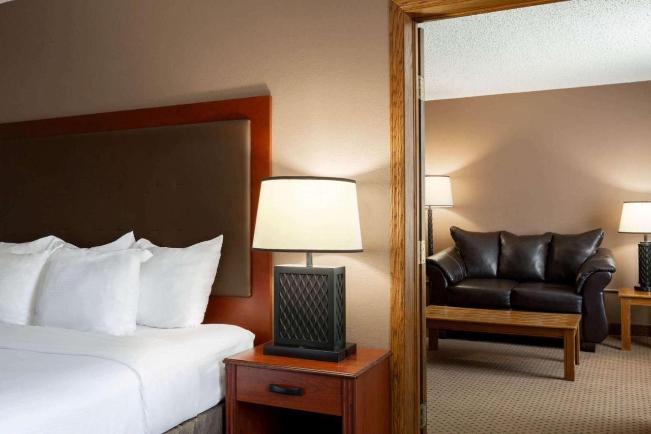 Presidential Suite - Non-Smoking at Baymont by Wyndham Mandan Bismarck Area