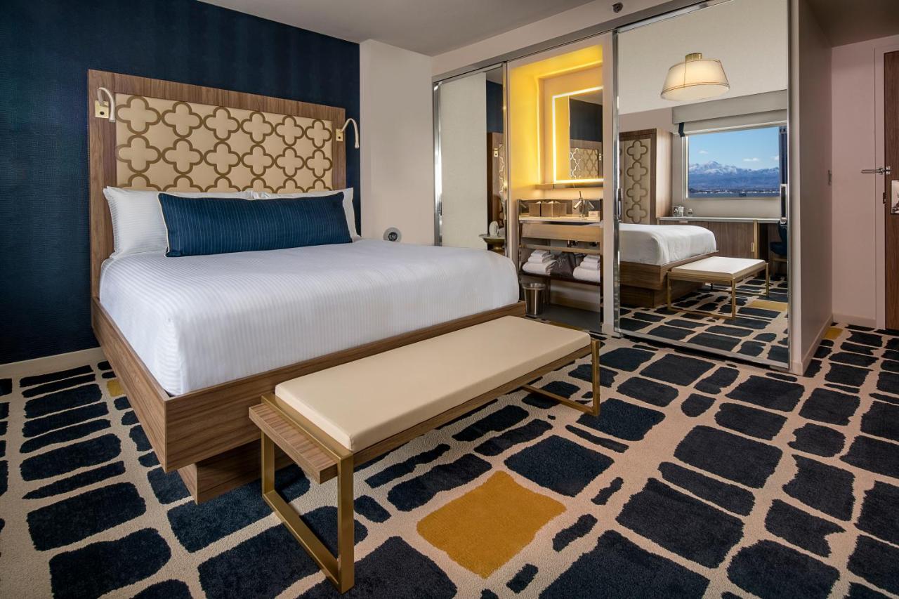 Blanca Junior Suite at Hilton Grand Vacations Club on the Las Vegas Strip