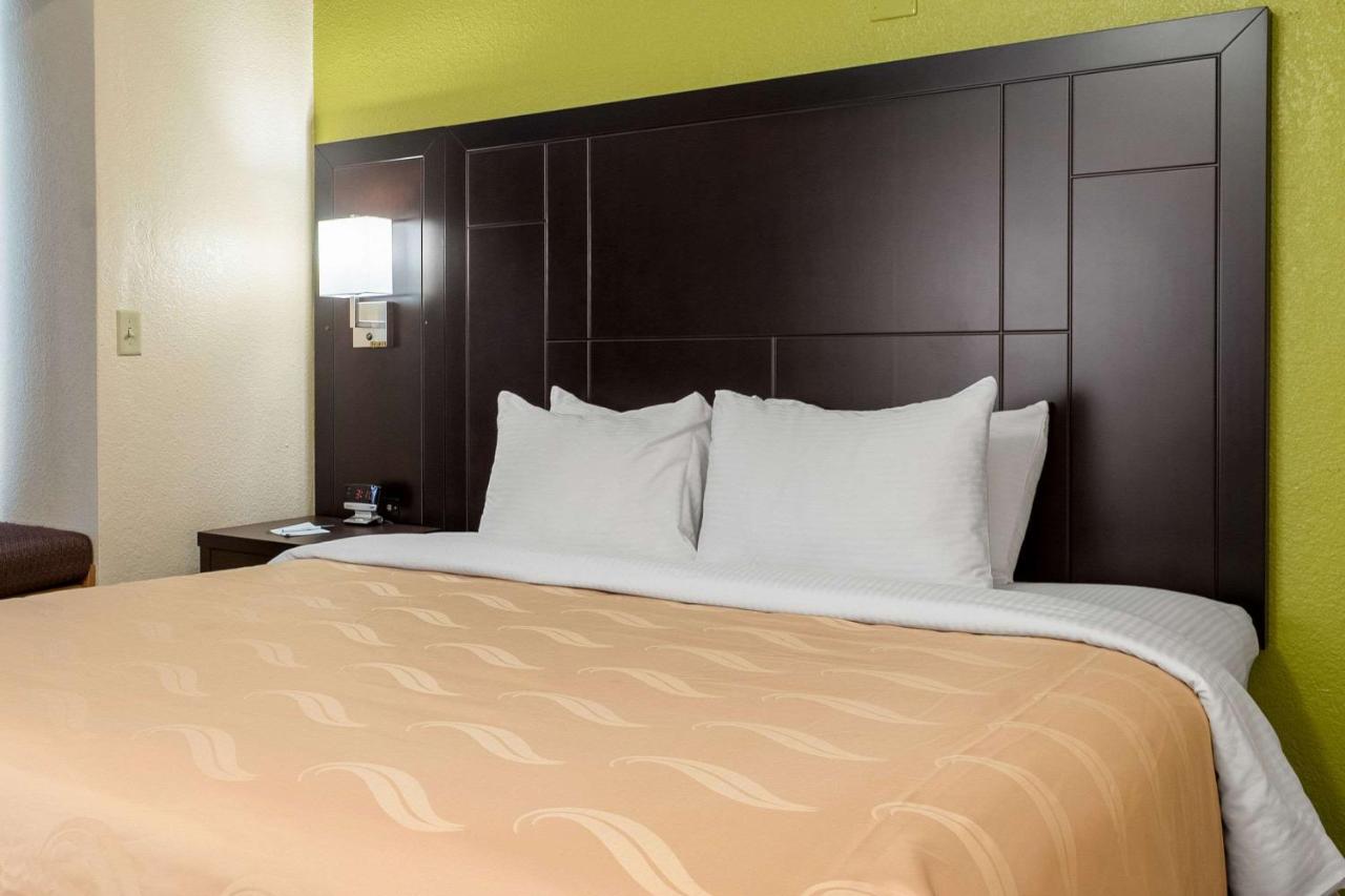 King Room - Non-Smoking at Quality Inn & Suites