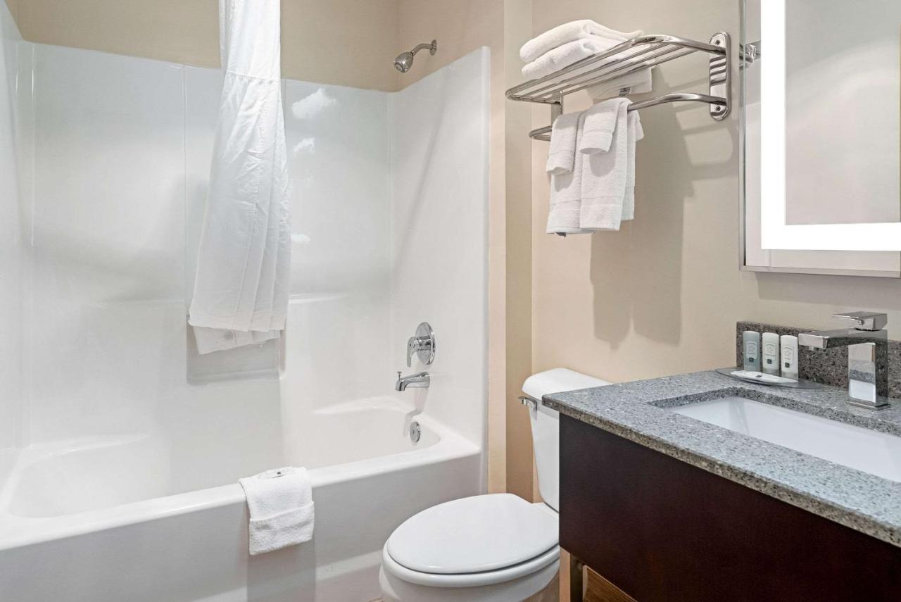 King Room - Non-Smoking at Quality Inn & Suites