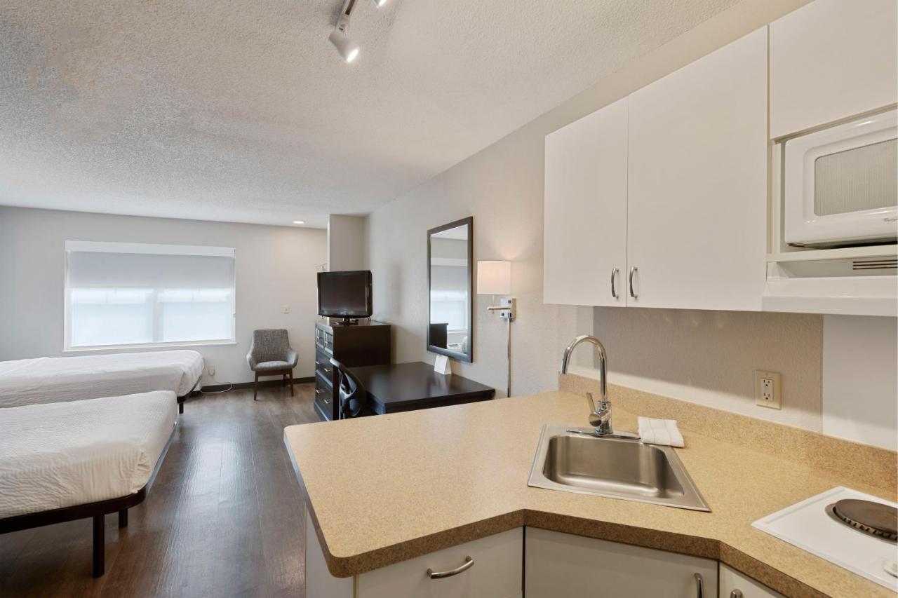Studio with 2 Double Beds - Non-Smoking at Extended Stay America Select Suites - Charlotte - Tyvola Rd.
