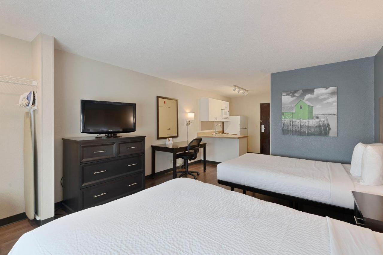 Studio with 2 Double Beds - Non-Smoking at Extended Stay America Select Suites - Charlotte - Tyvola Rd.
