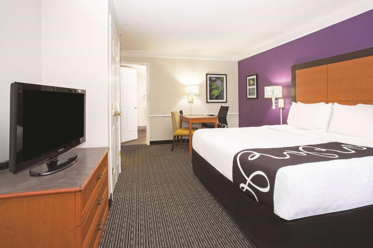 King Room - Disability Access at La Quinta Inn by Wyndham Denver Westminster