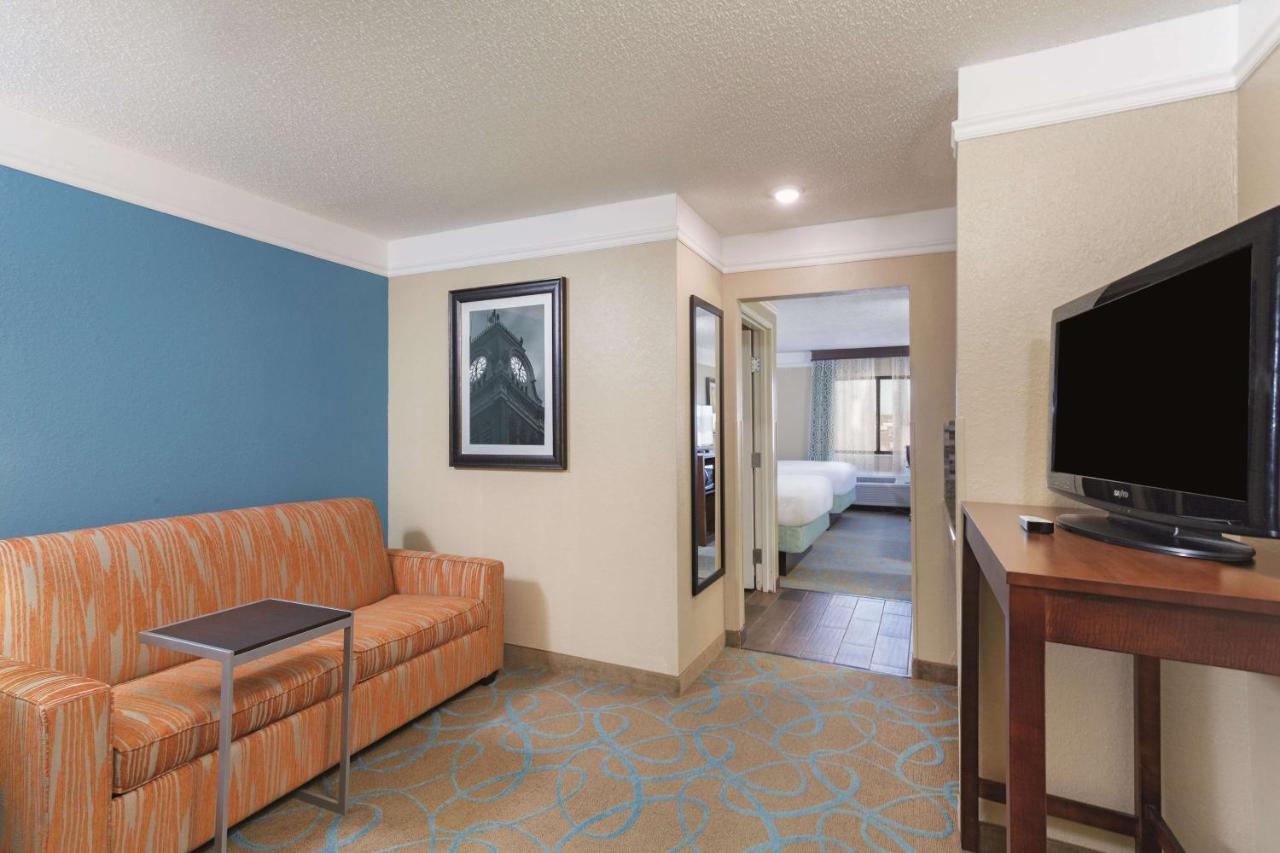 Deluxe Queen Room with Two Queen Beds at La Quinta Inn & Suites by Wyndham Elizabethtown