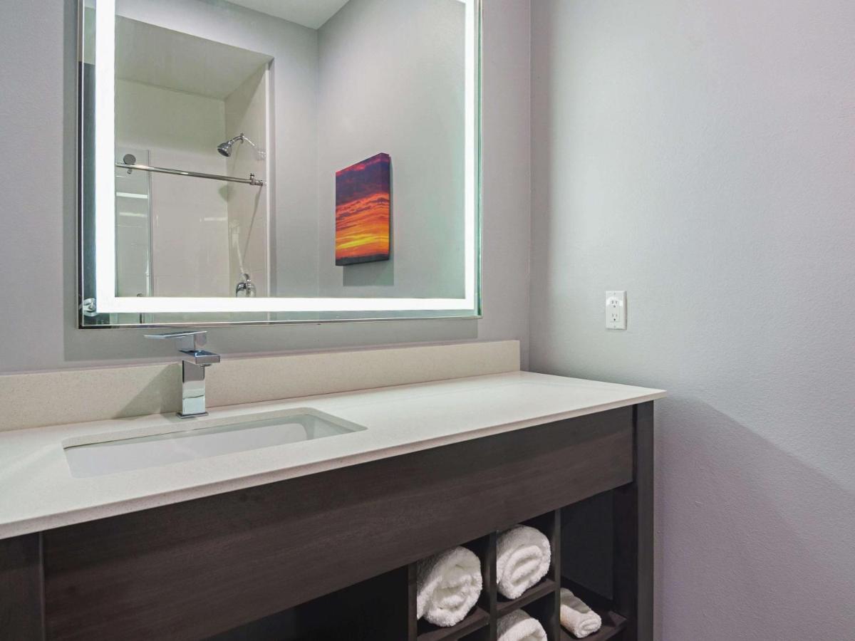 Executive King Room with Sofa Bed at La Quinta Inn & Suites by Wyndham Dallas - Wylie