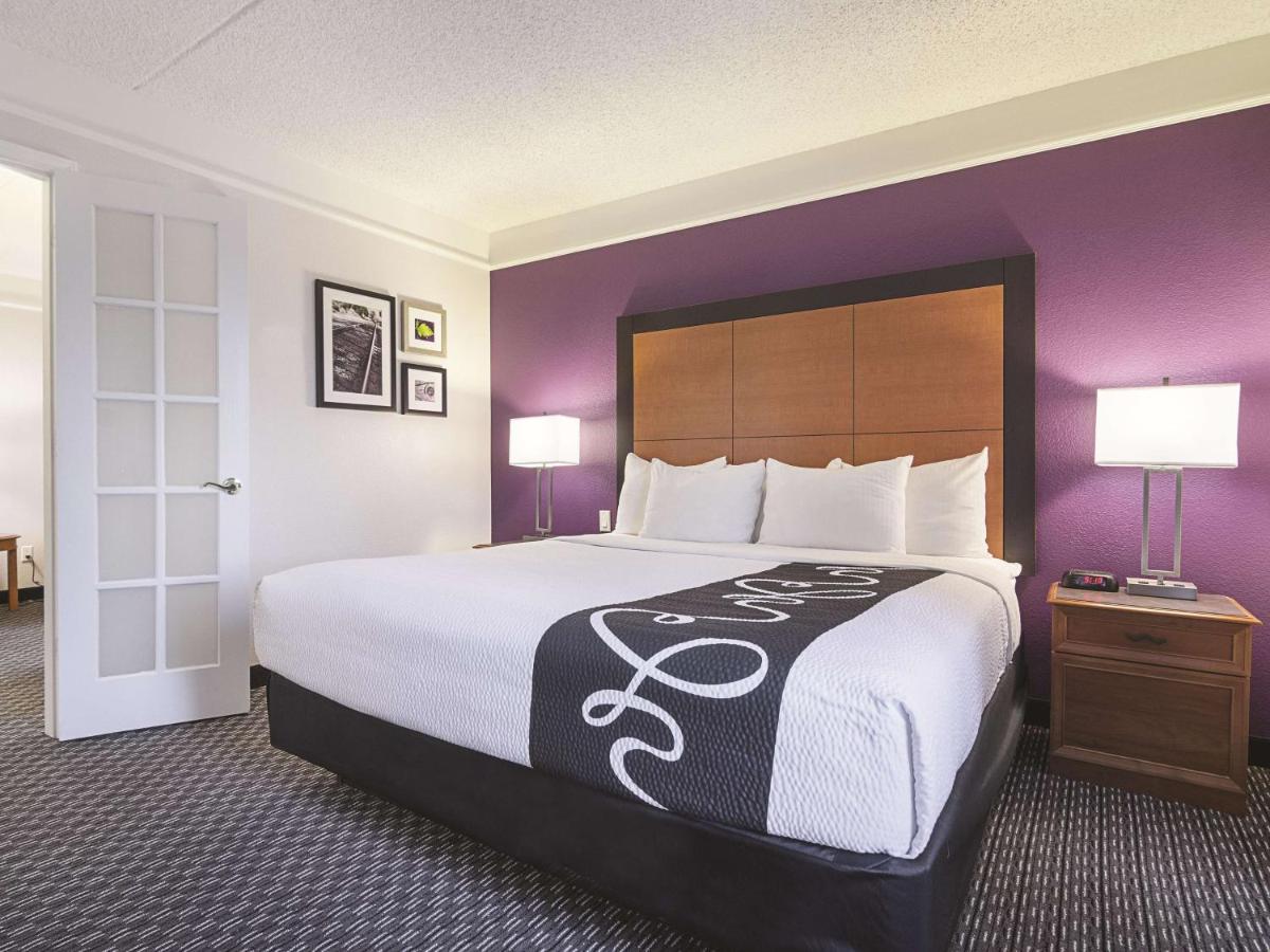 King Suite - Non-Smoking at La Quinta Inn & Suites by Wyndham Phoenix Mesa West