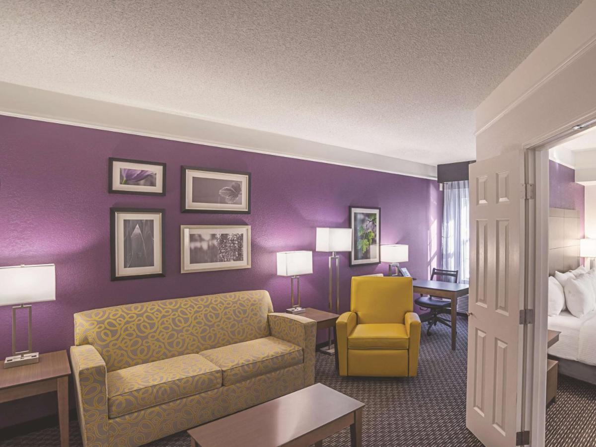 King Suite with Mobility/Hearing Impaired Access - Non-Smoking at La Quinta Inn & Suites by Wyndham Flagstaff