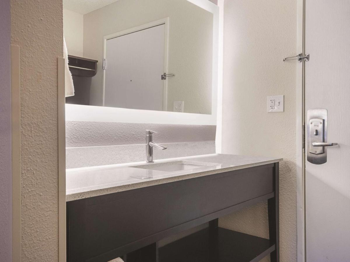 Double Room with Two Double Beds and Mobility/Hearing Impaired Access - Non-Smoking at La Quinta Inn & Suites by Wyndham Hartford - Bradley Airport