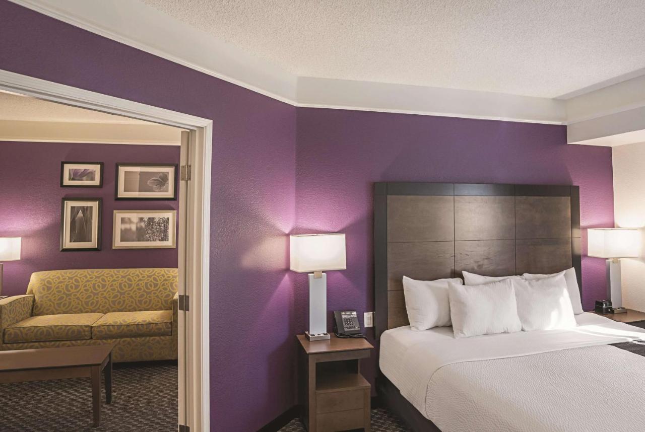 King Suite with Mobility/Hearing Impaired Access - Non-Smoking at La Quinta Inn & Suites by Wyndham Flagstaff