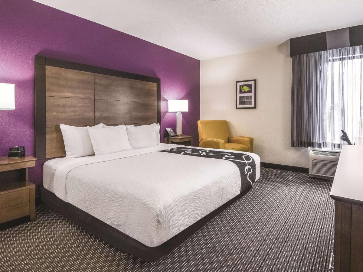 King Room - Mobility Access/Non-Smoking at La Quinta Inn & Suites by Wyndham Myrtle Beach - N Kings Hwy