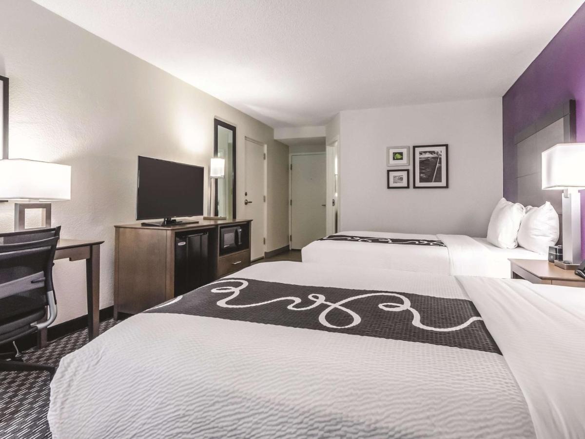 Double Room with Two Double Beds - Mobility Access at La Quinta Inn & Suites by Wyndham Myrtle Beach - N Kings Hwy