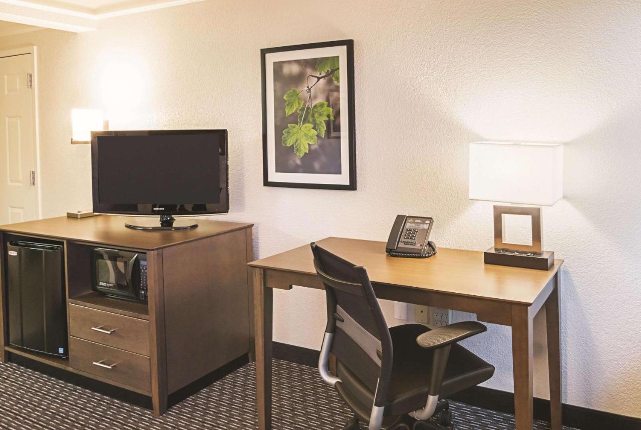 Double Room with Two Double Beds - Disability Access at La Quinta Inn & Suites by Wyndham Fort Worth North