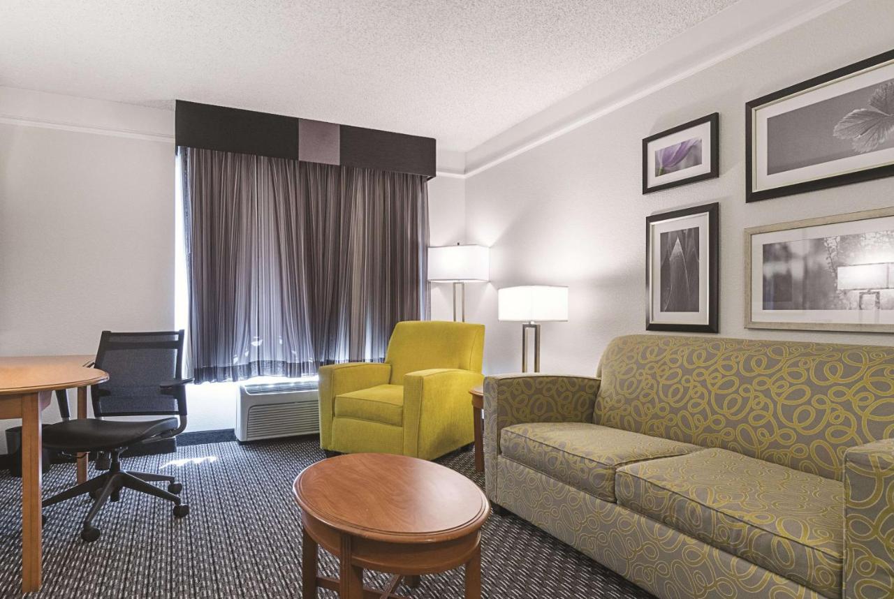 King Suite - Non-Smoking at La Quinta Inn & Suites by Wyndham Phoenix Mesa West